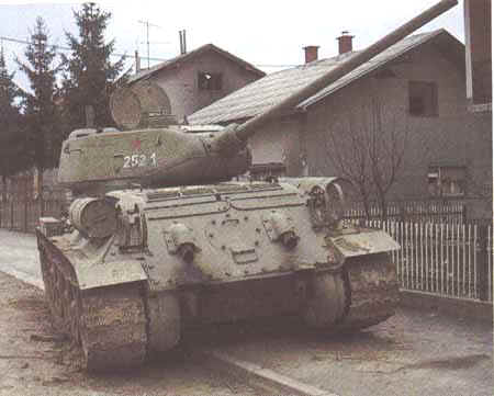 t34-5.jpg (21089 bytes)